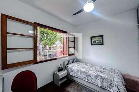 Casa à venda com 4 quartos, 230m² em Água Rasa, São Paulo