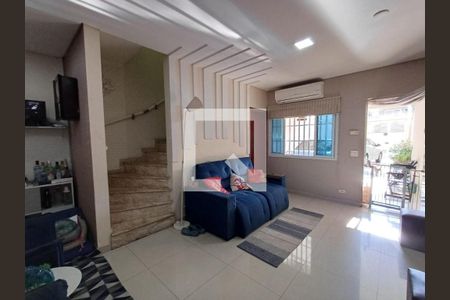 Casa à venda com 3 quartos, 156m² em Vila Carrão, São Paulo