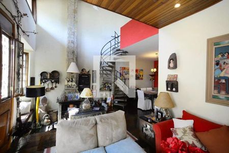 Casa à venda com 3 quartos, 250m² em Vila Mariana, São Paulo