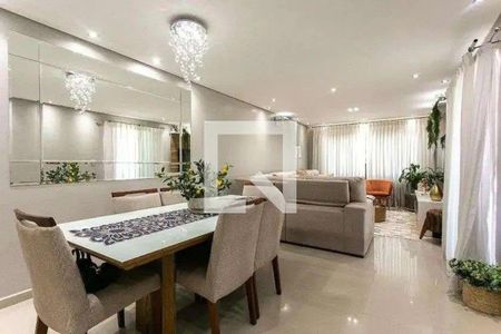 Casa à venda com 3 quartos, 200m² em Vila Carrão, São Paulo