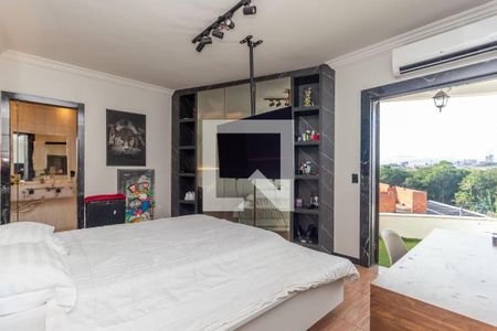 Casa à venda com 3 quartos, 700m² em Utinga, Santo André