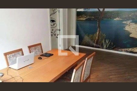 Casa à venda com 5 quartos, 386m² em Vila Santo Estevão, São Paulo