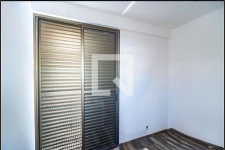 Casa à venda com 5 quartos, 386m² em Vila Santo Estevão, São Paulo