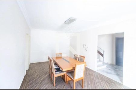 Casa à venda com 5 quartos, 386m² em Vila Santo Estevão, São Paulo