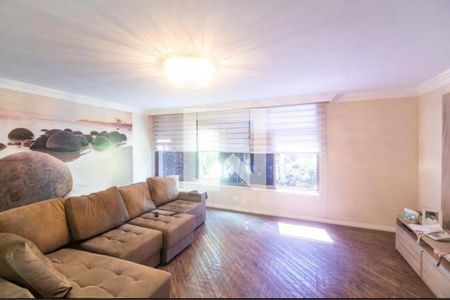 Casa à venda com 5 quartos, 386m² em Vila Santo Estevão, São Paulo