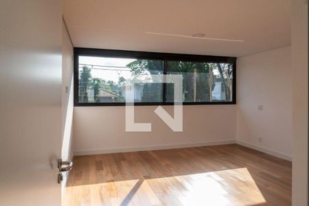 Casa à venda com 4 quartos, 420m² em Alto de Pinheiros, São Paulo
