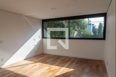 Casa à venda com 4 quartos, 420m² em Alto de Pinheiros, São Paulo