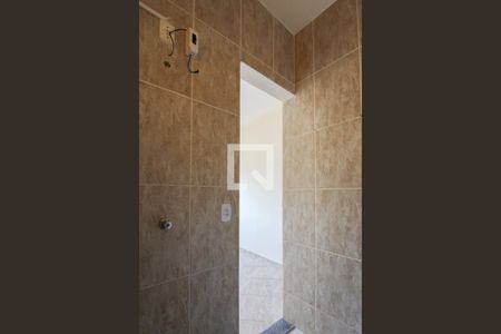 Banheiro da Suíte de casa para alugar com 3 quartos, 110m² em Letícia, Belo Horizonte