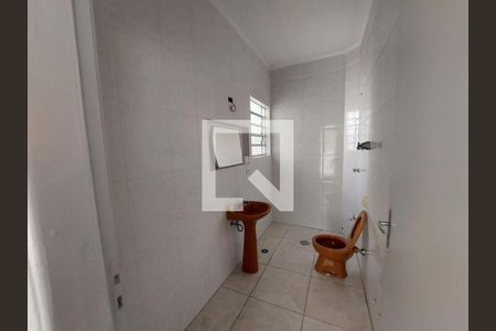 Casa para alugar com 4 quartos, 140m² em Vila Invernada, São Paulo