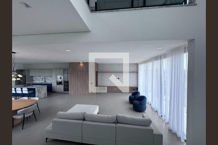 Casa para alugar com 4 quartos, 421m² em Granja Viana, Cotia