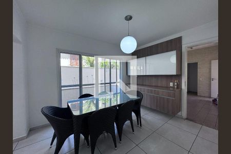 Casa para alugar com 5 quartos, 450m² em Jardim Paulista, Barueri