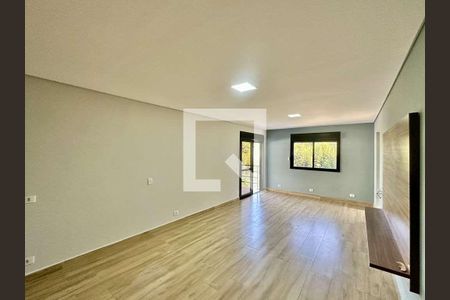 Casa para alugar com 4 quartos, 360m² em Rio Cotia, Cotia