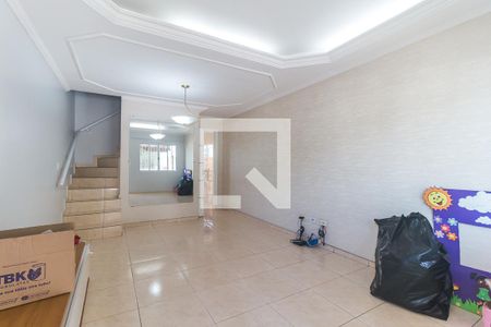 Sala de casa de condomínio para alugar com 2 quartos, 75m² em Conjunto Residencial Bela Vista, Poá