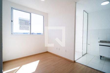 Sala de apartamento para alugar com 2 quartos, 41m² em Parque São Bento, Sorocaba