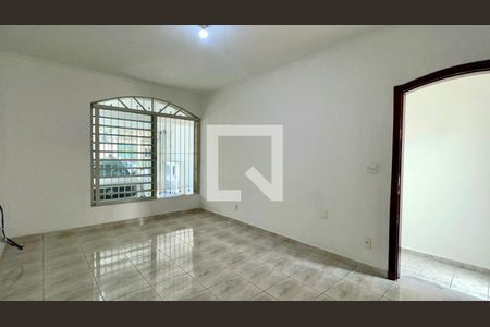 Sala de casa para alugar com 3 quartos, 240m² em Vila Madalena, São Paulo