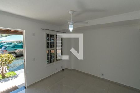 Sala de Estar/Jantar  de casa de condomínio para alugar com 2 quartos, 68m² em Vila Flora, Sumaré
