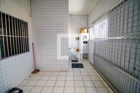 Garagem de casa para alugar com 2 quartos, 146m² em Cidade Ocian, Praia Grande