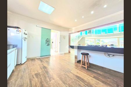 Casa de Condomínio à venda com 5 quartos, 328m² em Joá, Lagoa Santa