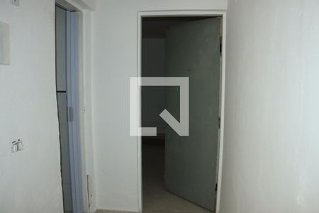 Corredor de casa para alugar com 1 quarto, 85m² em Granja Carolina, Cotia