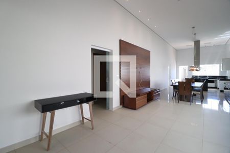 Sala de casa de condomínio para alugar com 3 quartos, 220m² em Laranjeiras, Uberlândia