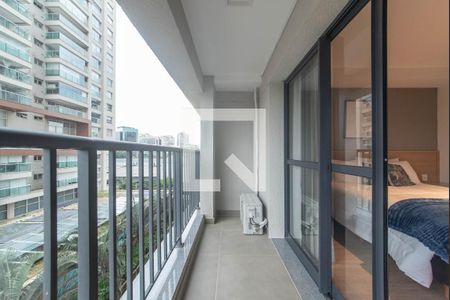 Varanda de kitnet/studio à venda com 1 quarto, 24m² em Vila Cordeiro, São Paulo