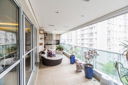 Varanda gourmet de casa de condomínio à venda com 3 quartos, 232m² em Alphaville Industrial, Barueri