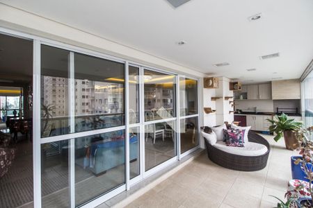 Varanda gourmet de casa de condomínio à venda com 3 quartos, 232m² em Alphaville Industrial, Barueri