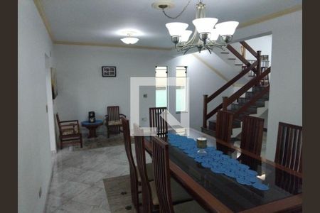 Casa à venda com 3 quartos, 400m² em Parque das Nações, Santo André