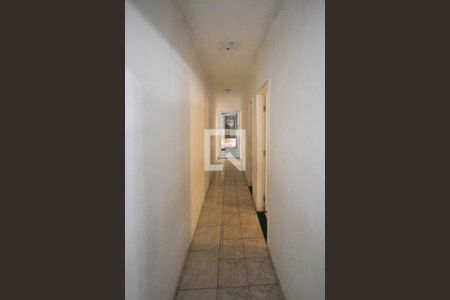 Corredor de casa para alugar com 2 quartos, 120m² em Vila Carrão, São Paulo