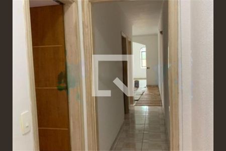 Casa à venda com 3 quartos, 241m² em Jardim Santa Teresinha, São Paulo