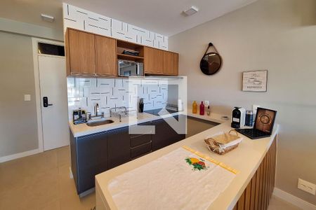 Cozinha de apartamento para alugar com 1 quarto, 102m² em Camboinhas, Niterói