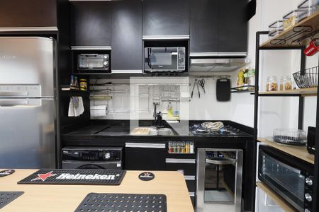 Sala / Cozinha de kitnet/studio à venda com 1 quarto, 28m² em Vila Mazzei, São Paulo