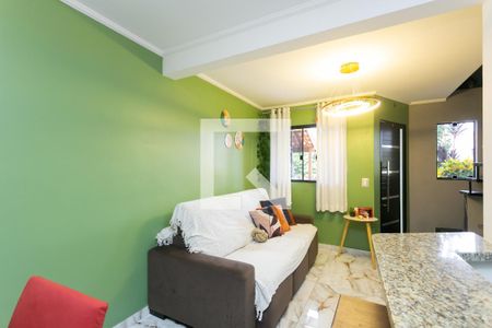 Sala de casa de condomínio para alugar com 2 quartos, 77m² em Núcleo Lageado, São Paulo