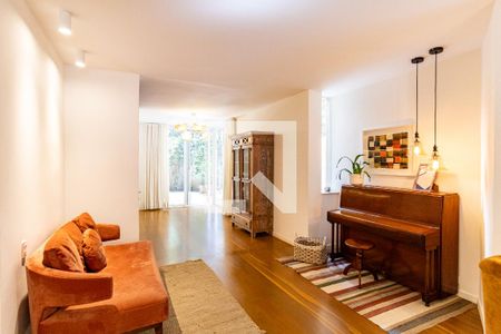 Casa à venda com 3 quartos, 550m² em Jardim Vitoria Regia (zona Oeste), São Paulo