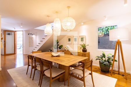 Casa à venda com 3 quartos, 550m² em Jardim Vitoria Regia (zona Oeste), São Paulo