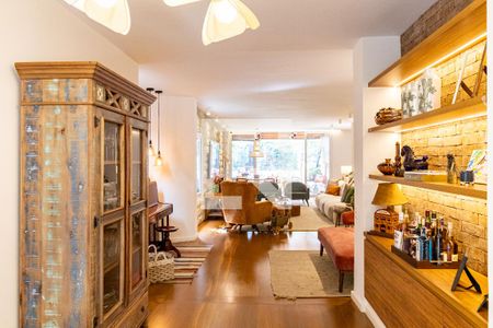 Casa à venda com 3 quartos, 550m² em Jardim Vitoria Regia (zona Oeste), São Paulo