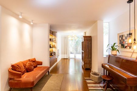 Casa à venda com 3 quartos, 550m² em Jardim Vitoria Regia (zona Oeste), São Paulo