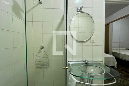 Banheiro de apartamento para alugar com 1 quarto, 60m² em Copacabana, Rio de Janeiro