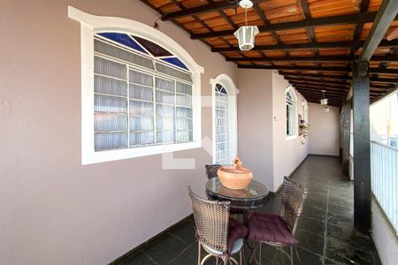 Varanda entrada de apartamento para alugar com 3 quartos, 200m² em Paraíso, Belo Horizonte