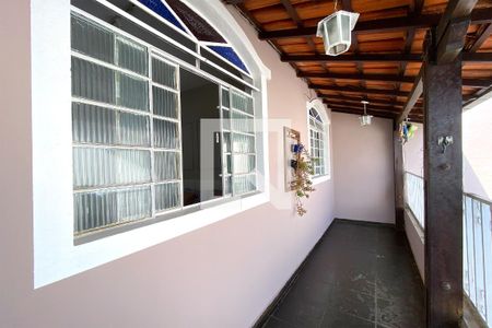 Varanda entrada de apartamento para alugar com 3 quartos, 200m² em Paraíso, Belo Horizonte