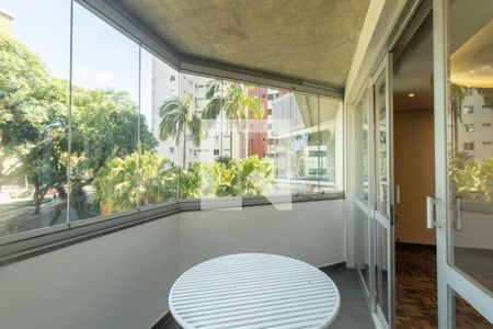 Sala de TV de apartamento para alugar com 4 quartos, 292m² em Batel, Curitiba