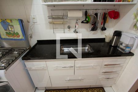 Cozinha de apartamento para alugar com 2 quartos, 86m² em Itaim Bibi, São Paulo