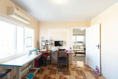 Casa à venda com 4 quartos, 140m² em Fátima, Canoas