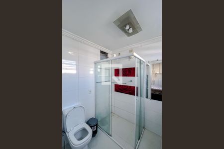 Banheiro da Suíte de apartamento para alugar com 3 quartos, 69m² em Parque São Jorge, São Paulo