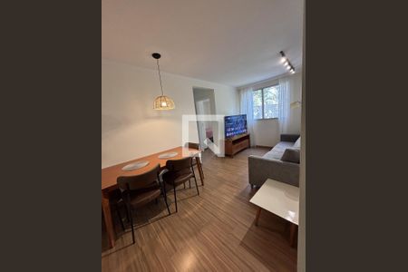 Sala de apartamento para alugar com 2 quartos, 48m² em Jardim California, Jacareí