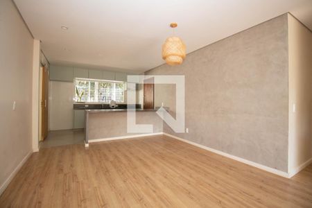 Sala de casa para alugar com 3 quartos, 135m² em Q B2, Brasília
