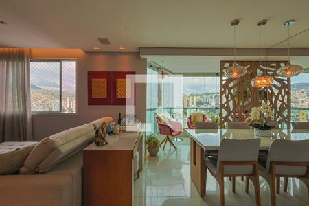 Apartamento à venda com 4 quartos, 112m² em Coracao de Jesus, Belo Horizonte