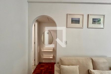 Corredor de apartamento para alugar com 1 quarto, 54m² em Leblon, Rio de Janeiro