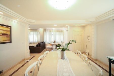 Sala de casa à venda com 4 quartos, 400m² em Centro, Diadema