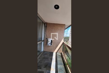 Sacada de apartamento para alugar com 3 quartos, 140m² em Centro, Ribeirão Preto